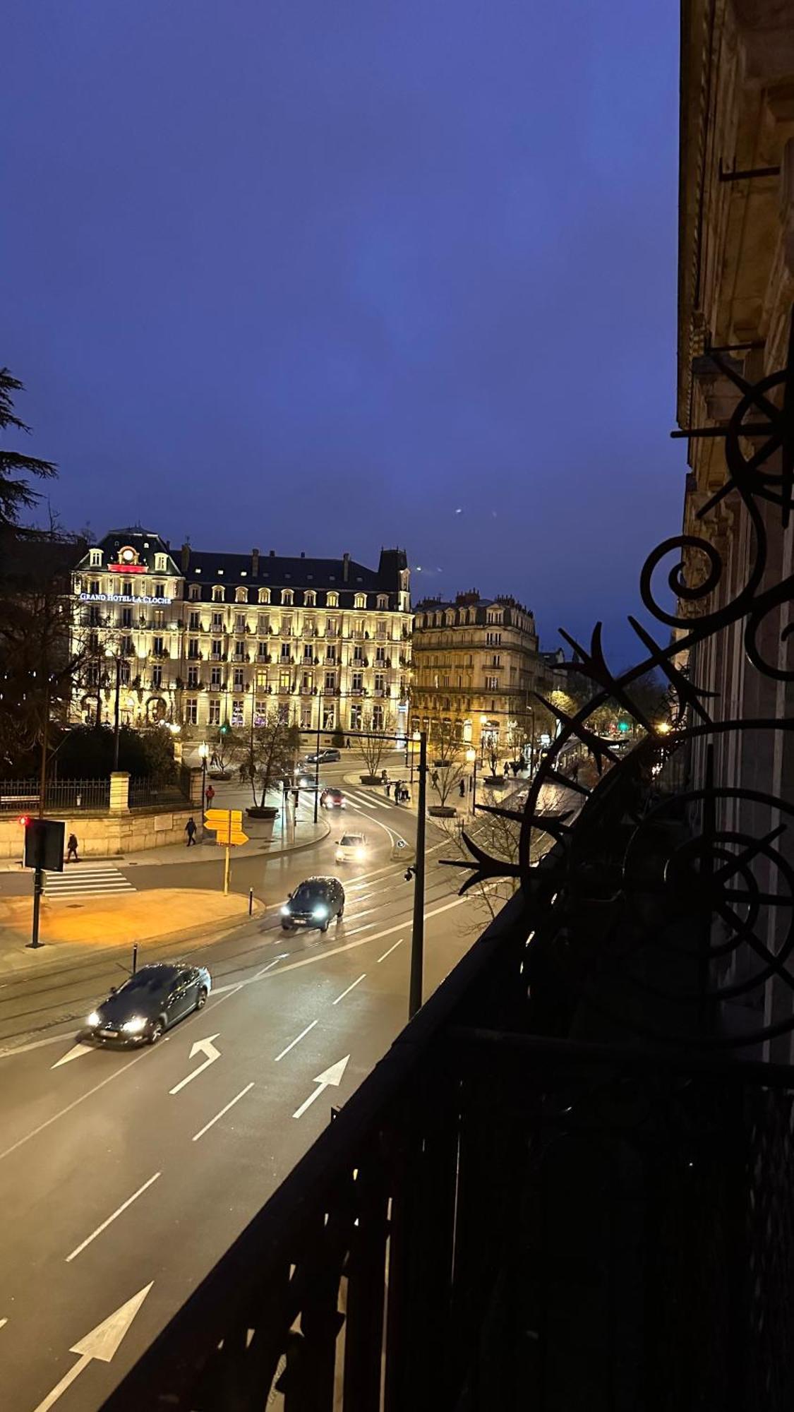 Le Pompon - Centre Ville De ディジョン エクステリア 写真